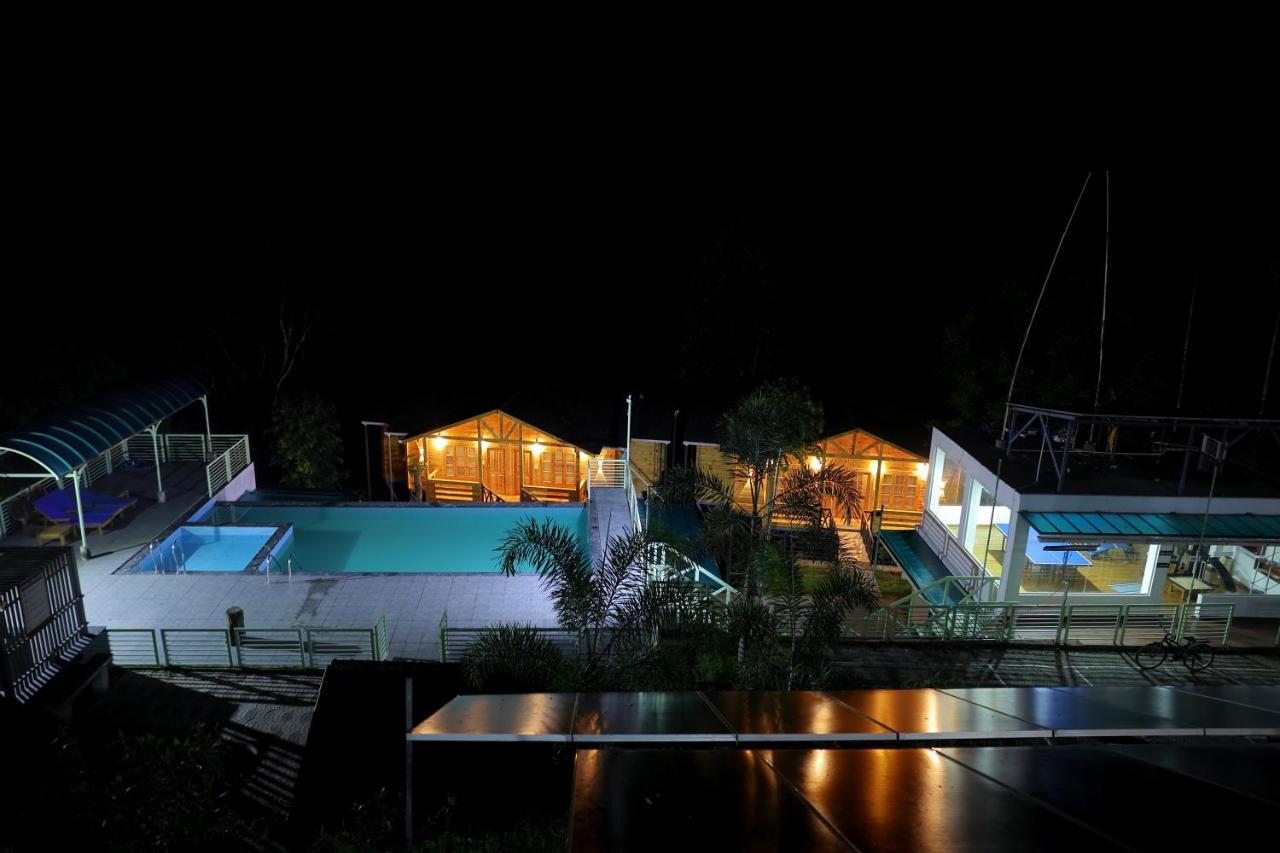 Woodrose Resort Калпетта Екстер'єр фото