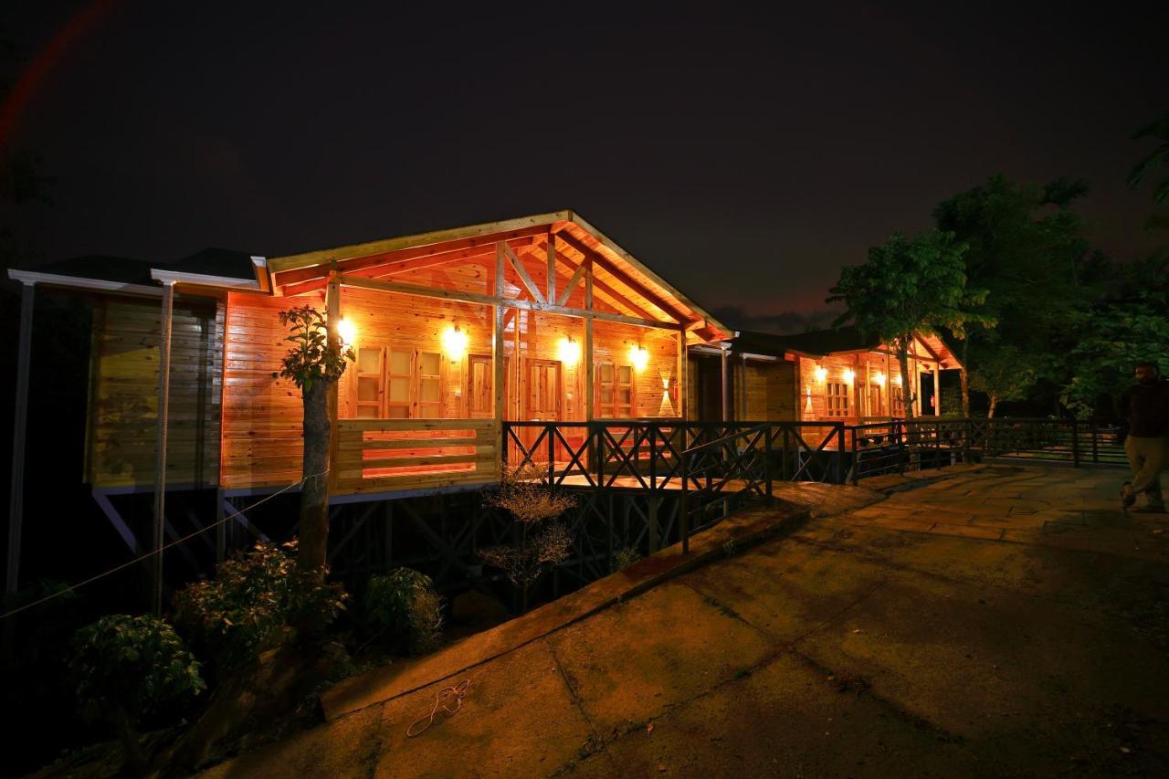 Woodrose Resort Калпетта Екстер'єр фото