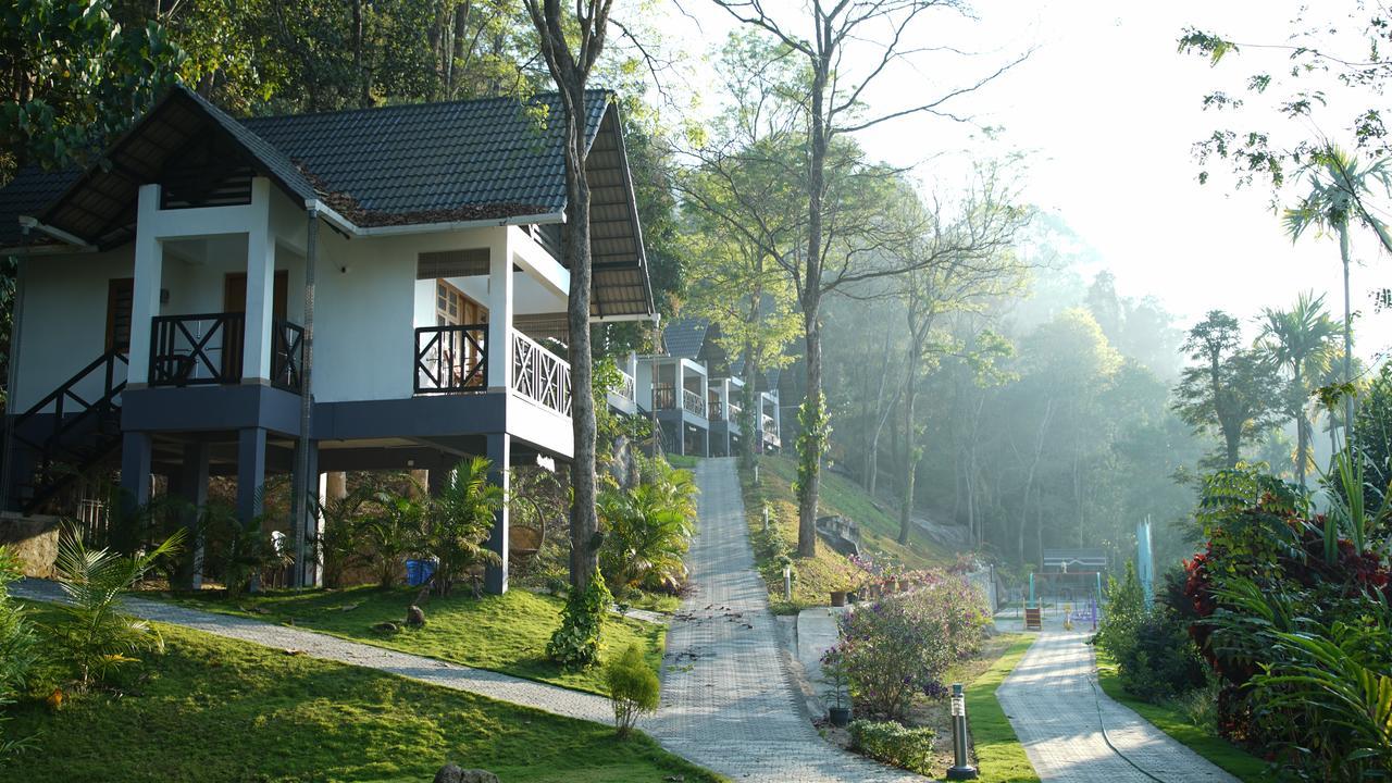 Woodrose Resort Калпетта Екстер'єр фото